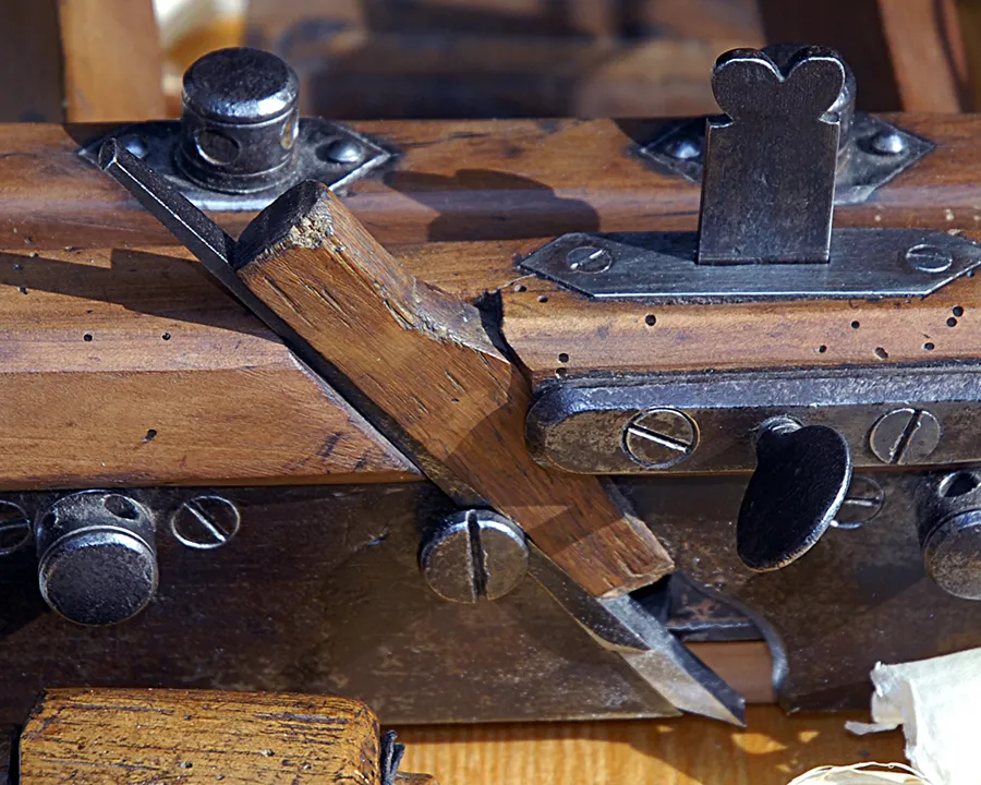 Detailsaufnahme von gebrauchten Tischlerwerkzeugen